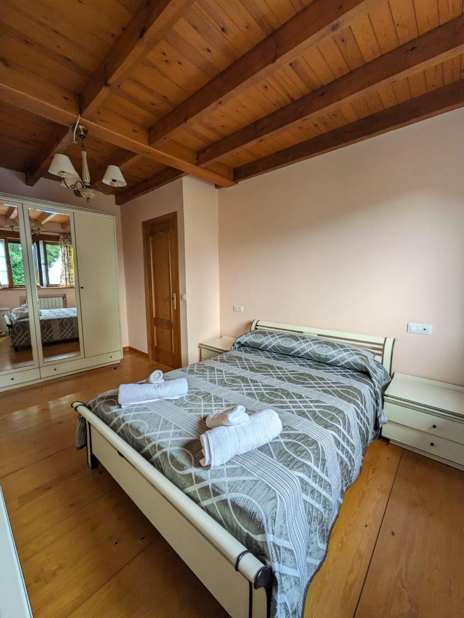 Casa Luisa Biedes, Pilona Villa อินเฟียสโต ภายนอก รูปภาพ
